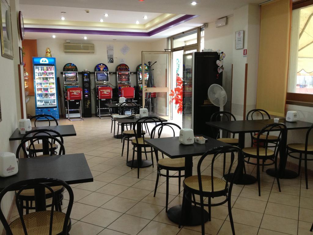 Hotel Мантуя Экстерьер фото
